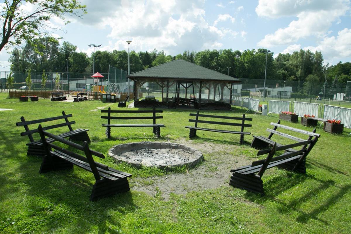 Camping Oaza Blonie Kornik Domki Standard - 3 Pokoje エクステリア 写真