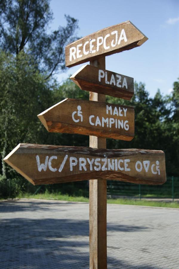 Camping Oaza Blonie Kornik Domki Standard - 3 Pokoje エクステリア 写真